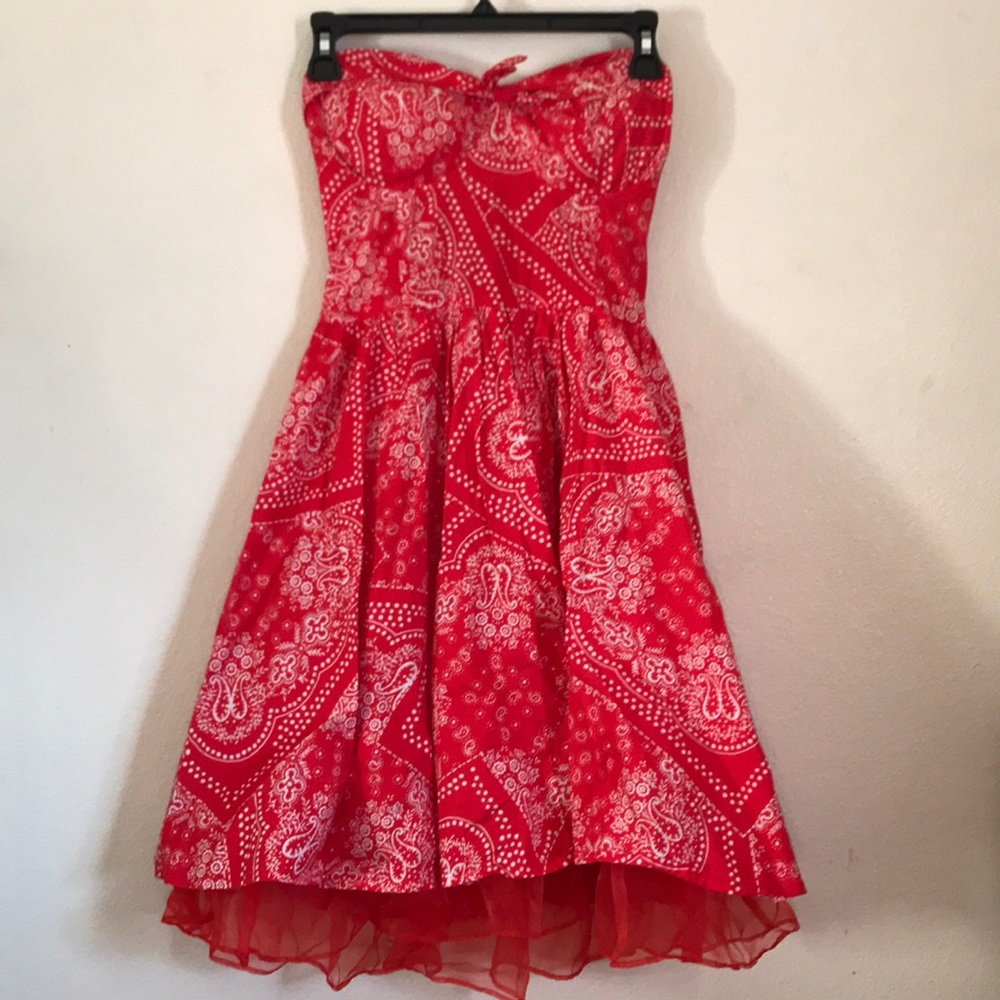 A red strapless bandana dress